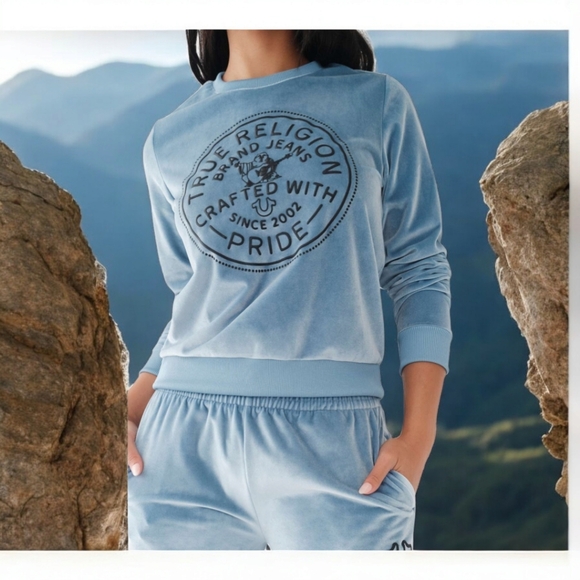 TRUE RELIGION VELOUR CRYSTAL SWEATSHIRT- SOFT AQUA SIZE XXL - Picture 1 of 11